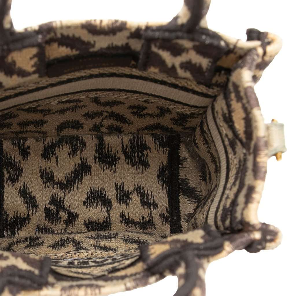 Dior Mizza Mini Embroidered Canvas Leopard Vertical Book Tote Beige Very good condition - Model View
