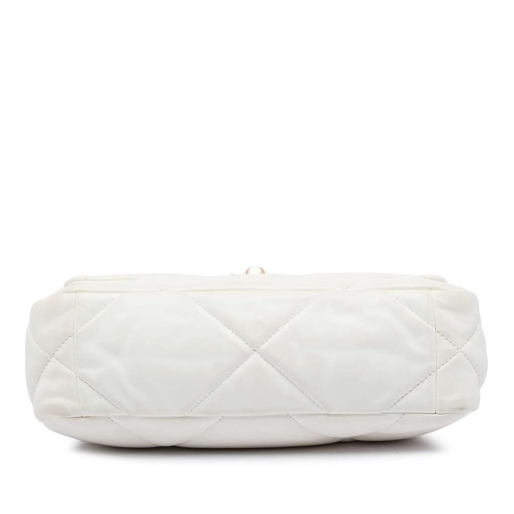 Chanel Medium Lambskin 19 Flap White Leather Very good - Inside View