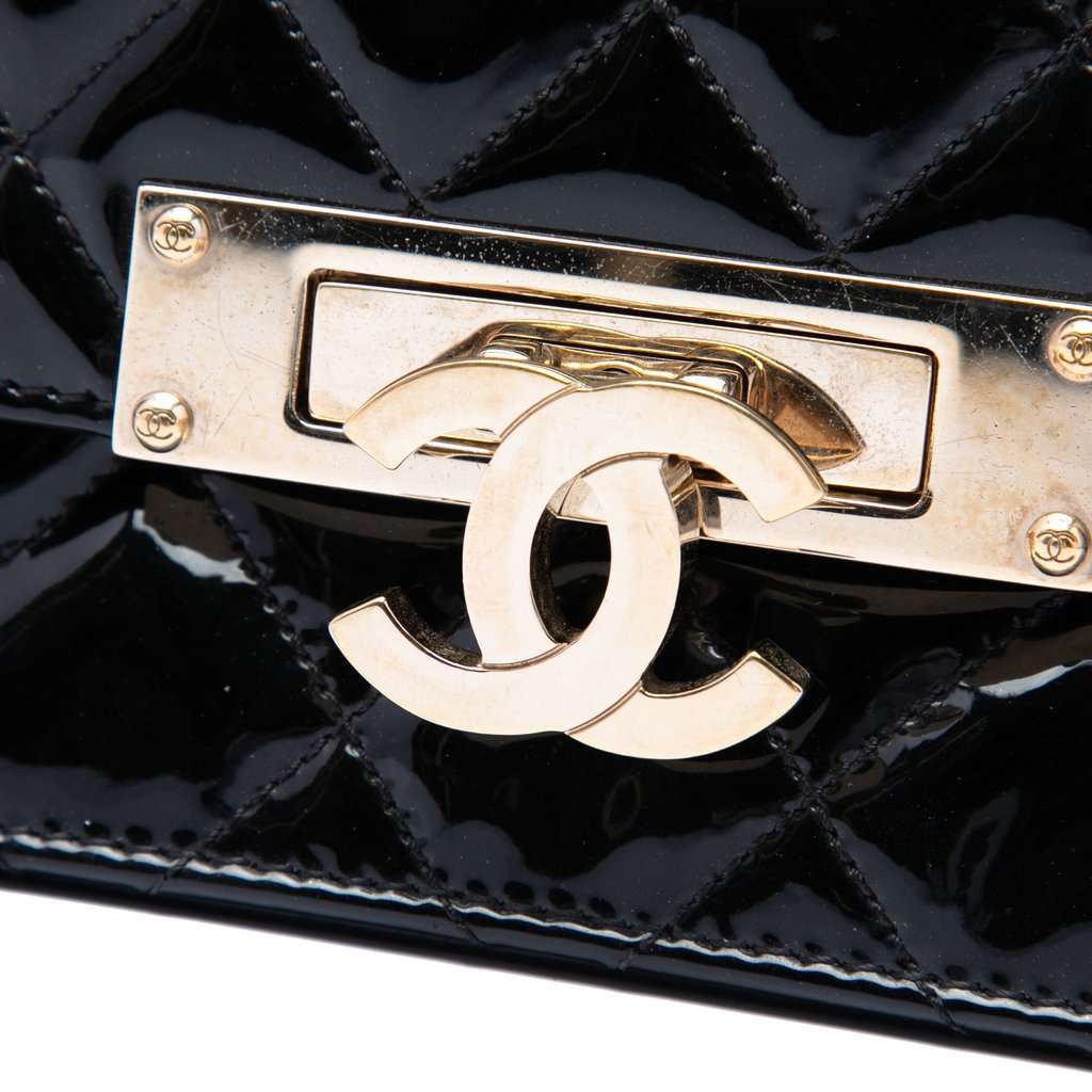 Chanel Quilted Patent Golden Class East West Wallet on Chain Black Leather Very good condition - Box View