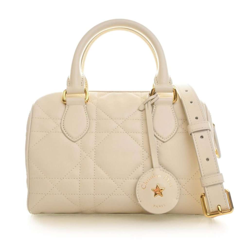 Dior Calfskin Macrocannage Groove 20 White Leather Very good - Front View