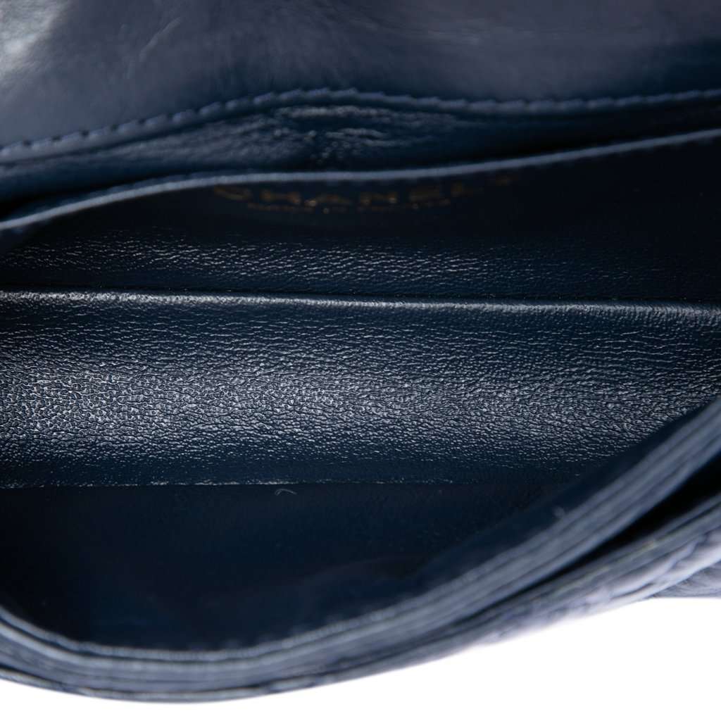 Chanel Quilted Aged Calfskin Reissue 2.55 Belt Bag Blue Leather Very good condition - Model View