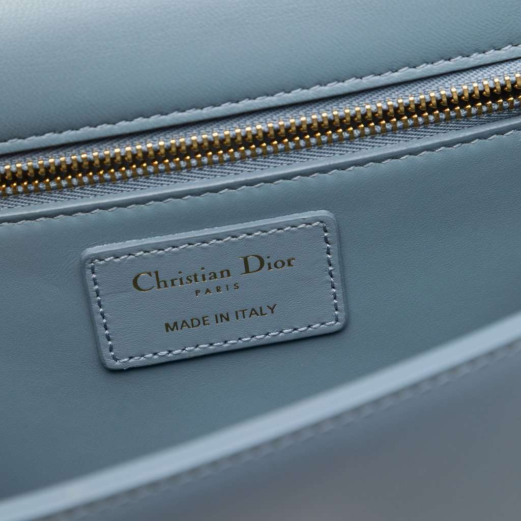 Dior Leather 30 Montaigne Flap Blue Leather Very good - Box View