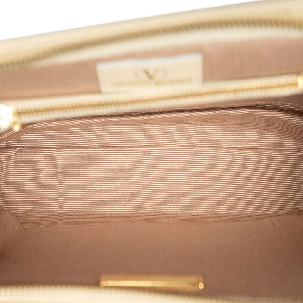 Valentino Grainy Calfskin VLogo Tassel Clutch White Leather Very good condition - Model View