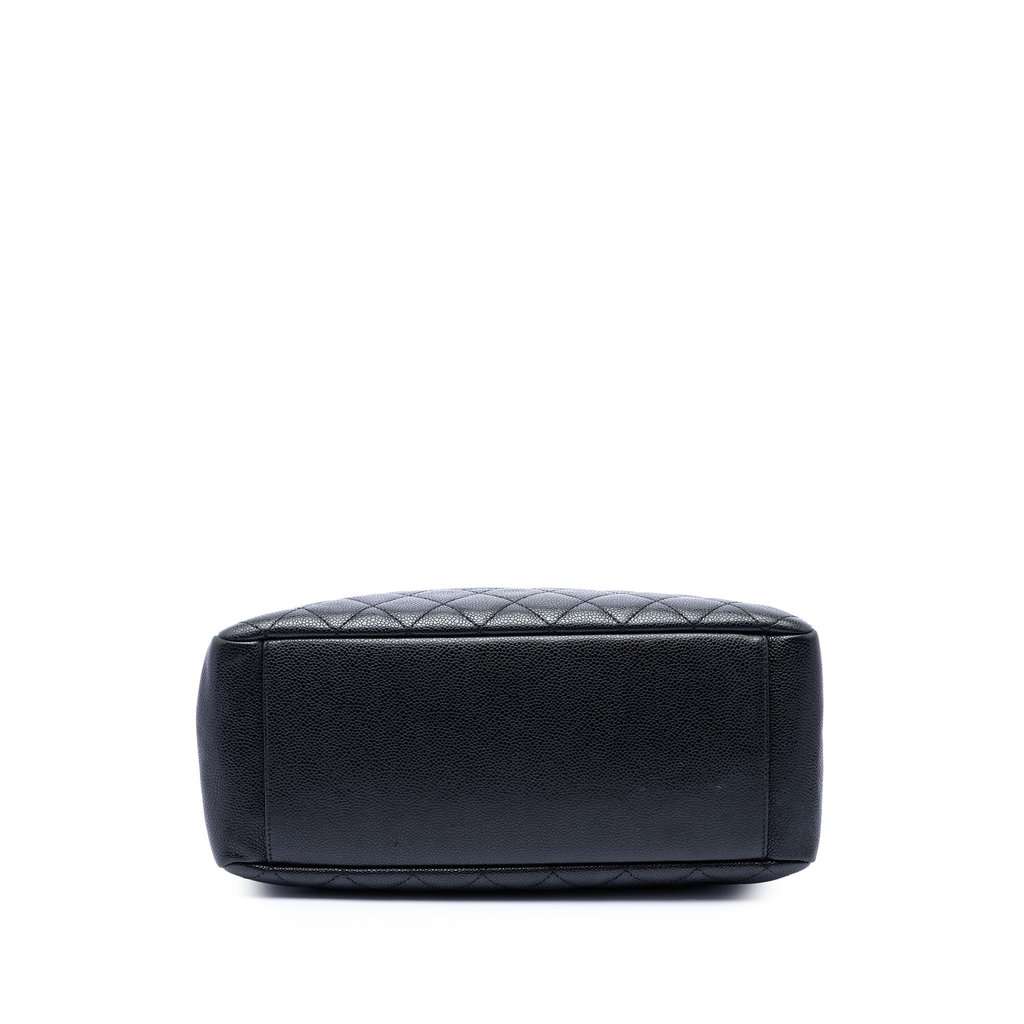 Chanel Caviar Grand Shopping Tote Black Leather Very good condition - Inside View