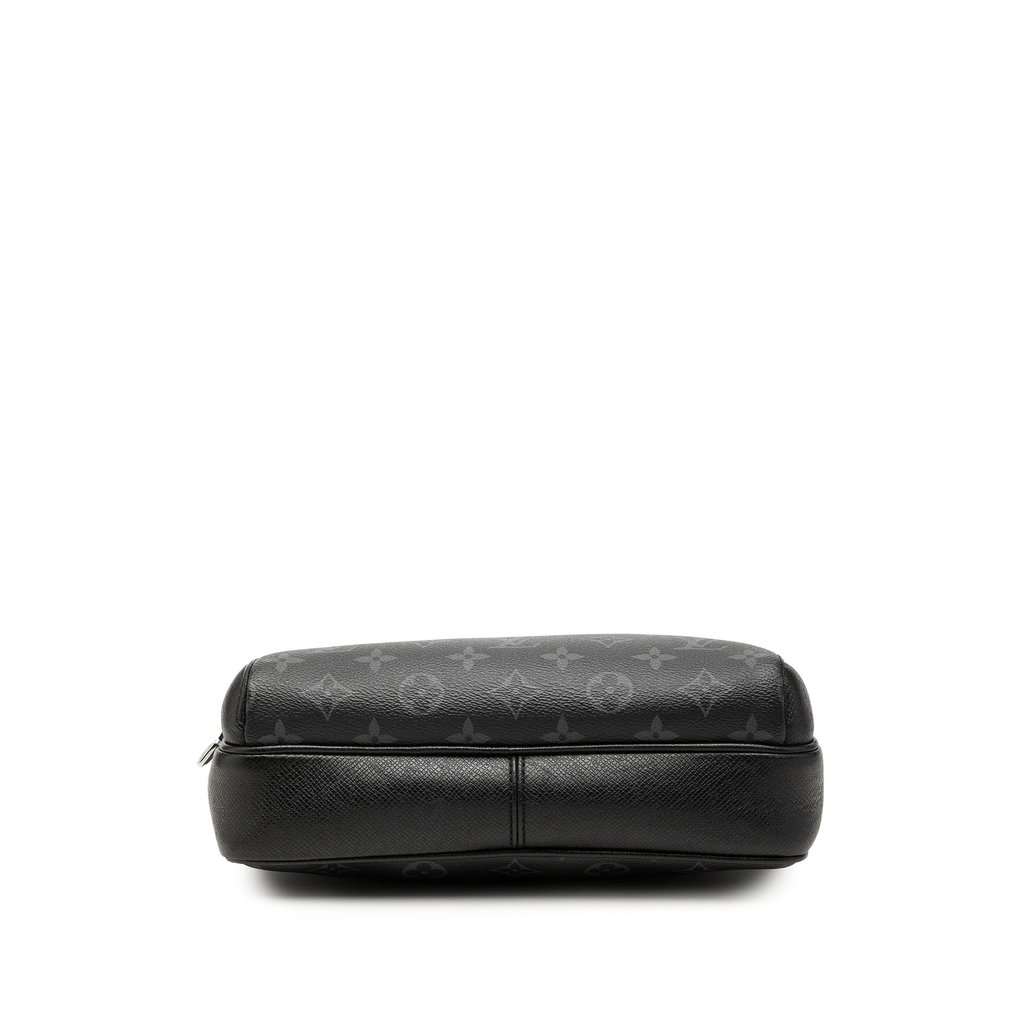 Louis Vuitton Monogram Taigarama Outdoor Messenger Black Leather Very good condition - Inside View