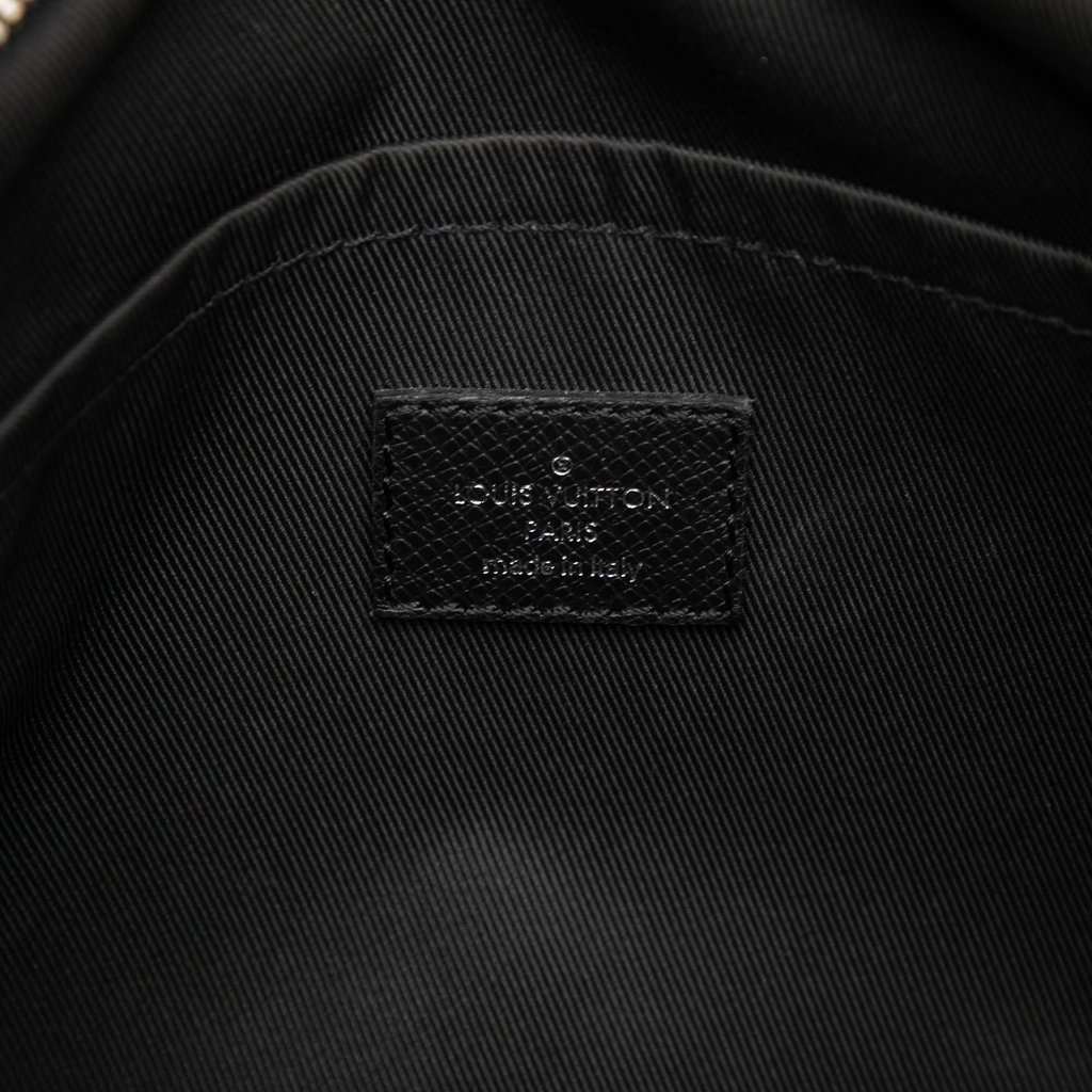 Louis Vuitton Monogram Taigarama Outdoor Messenger Black Leather Very good condition - Box View