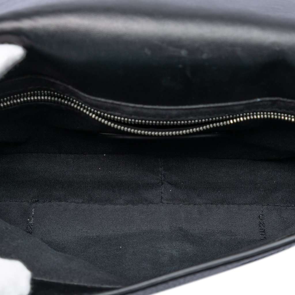Fendi Leather Selleria Convertible Baguette Satchel Black Leather Very good condition - Model View