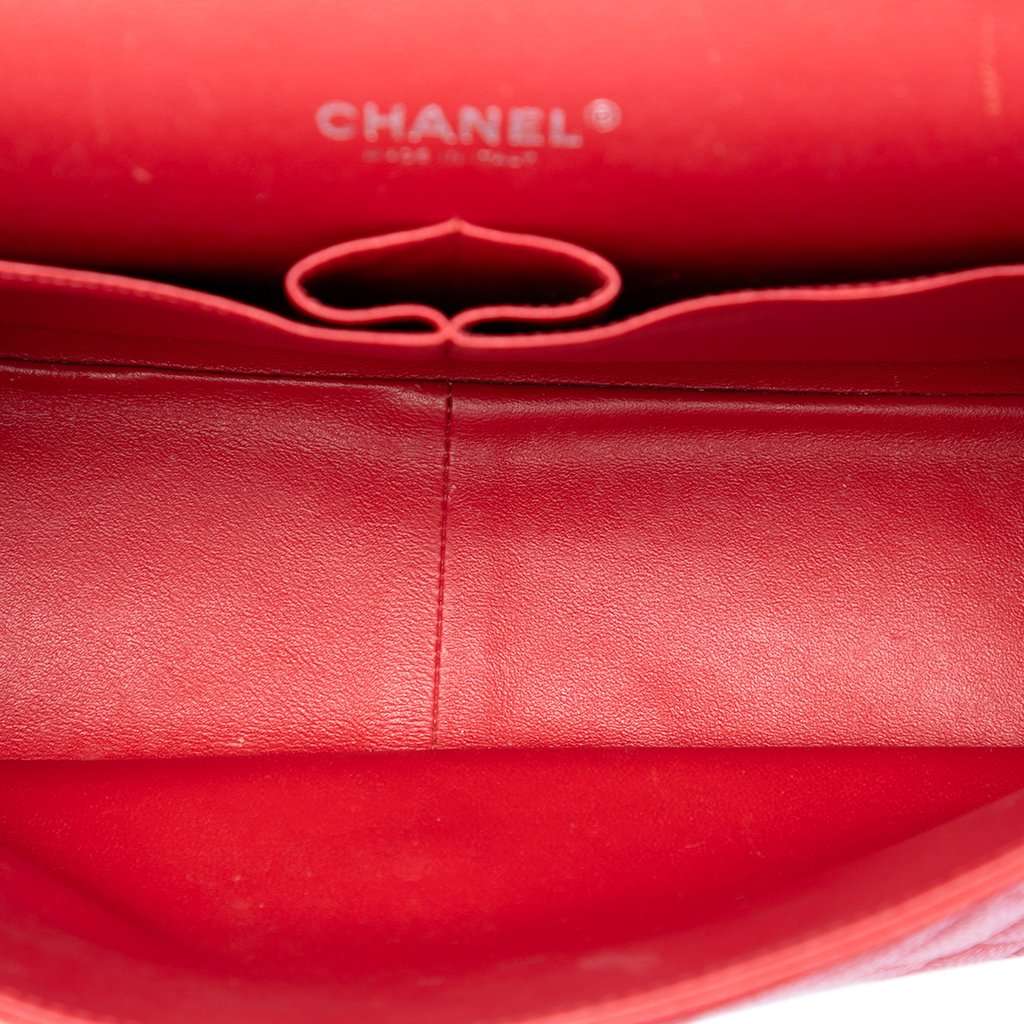 Chanel Jumbo Classic Caviar Double Flap Red Leather Very good condition - Model View