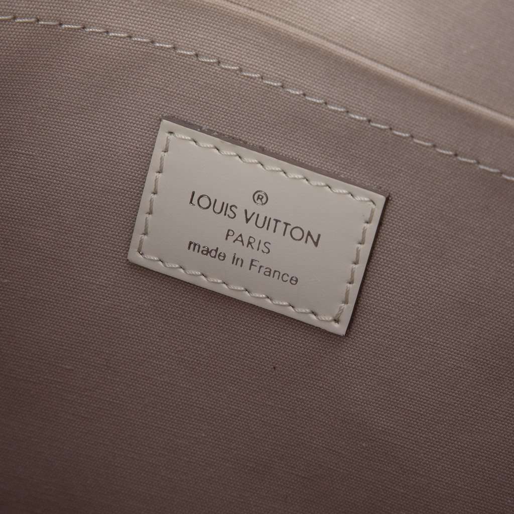 Louis Vuitton Epi Passy PM White Leather Very good condition - Box View