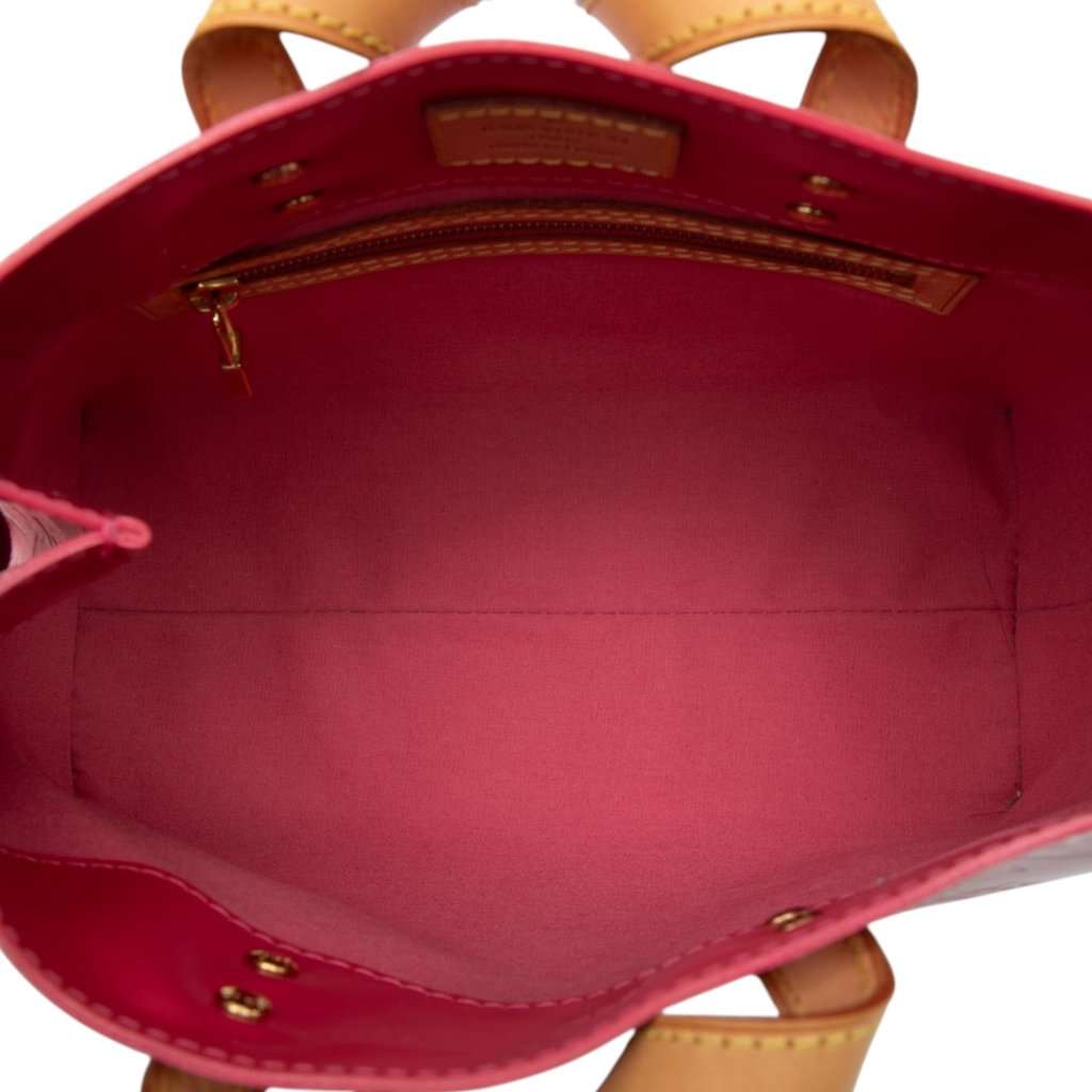 Louis Vuitton Monogram Vernis Reade PM Pink Leather Good - Model View