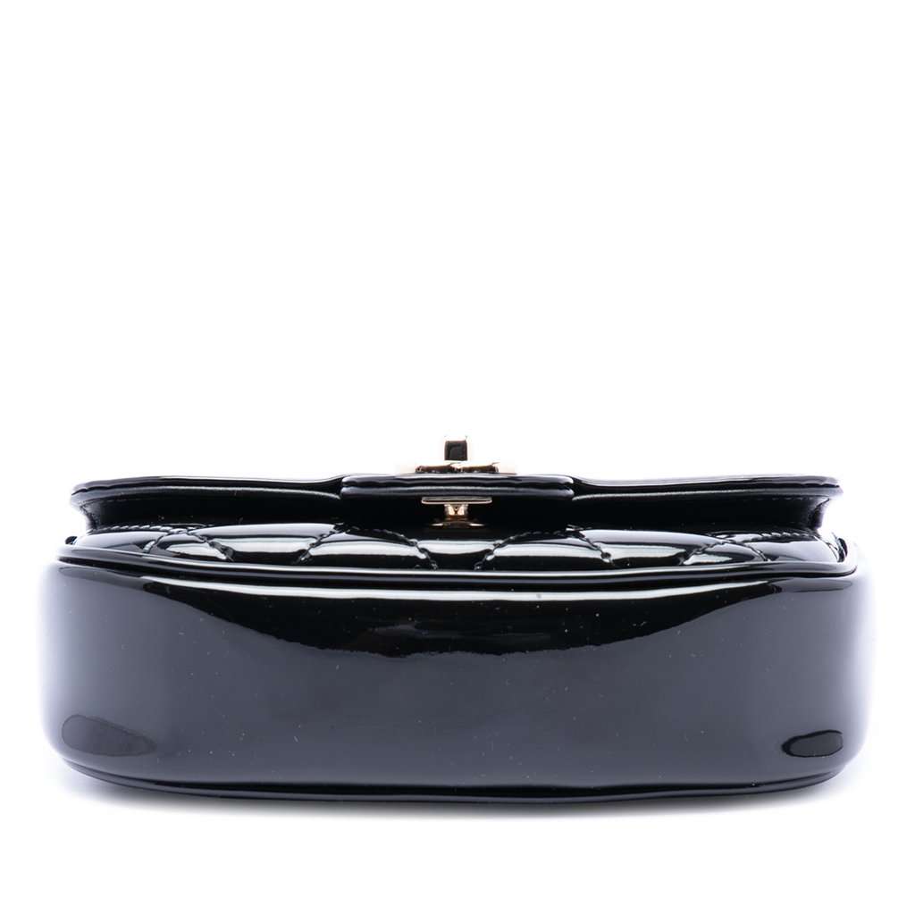 Chanel Mini CC Quilted Patent Single Flap Black Leather Very good condition - Inside View