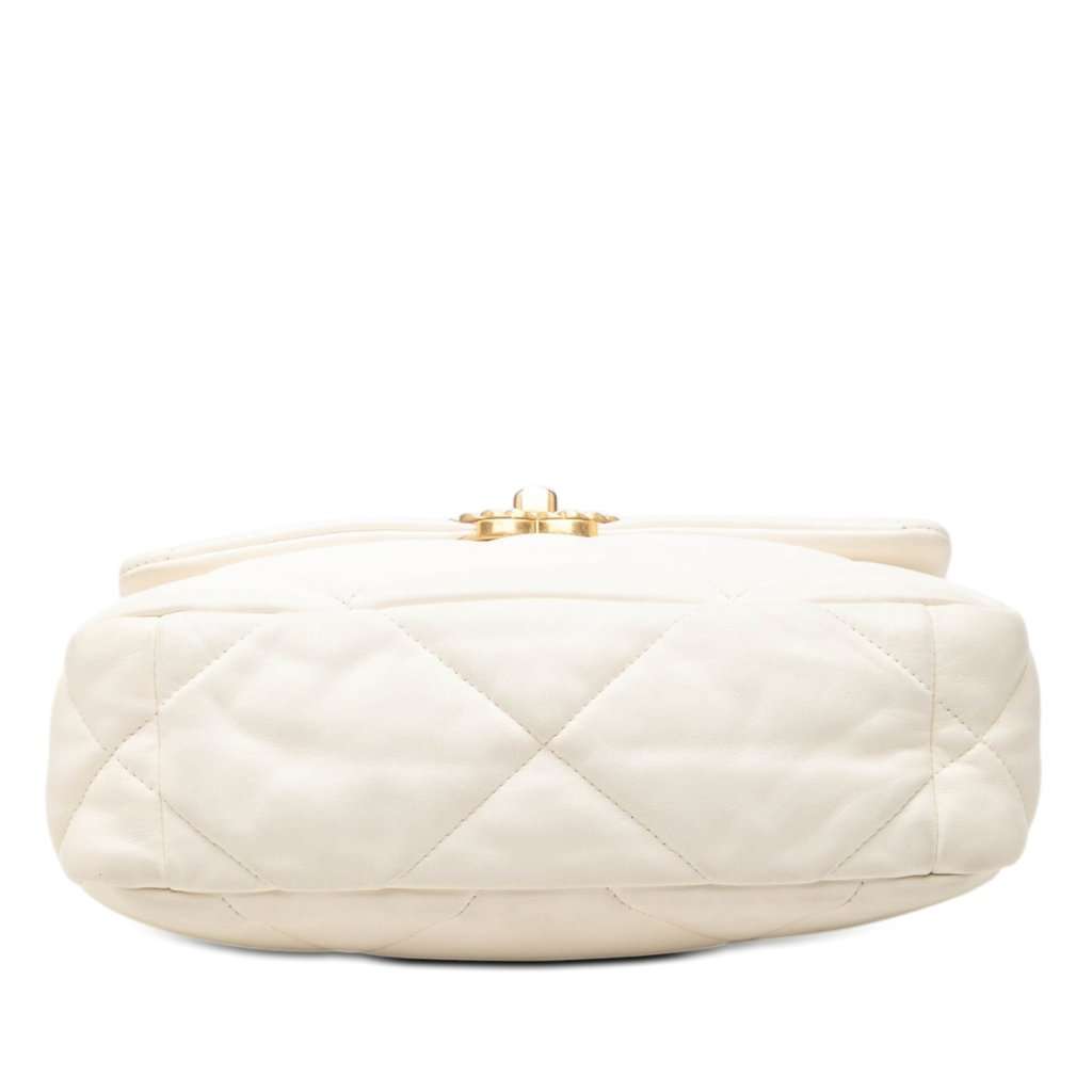 Chanel Medium Lambskin 19 Flap White Leather Very good condition - Inside View