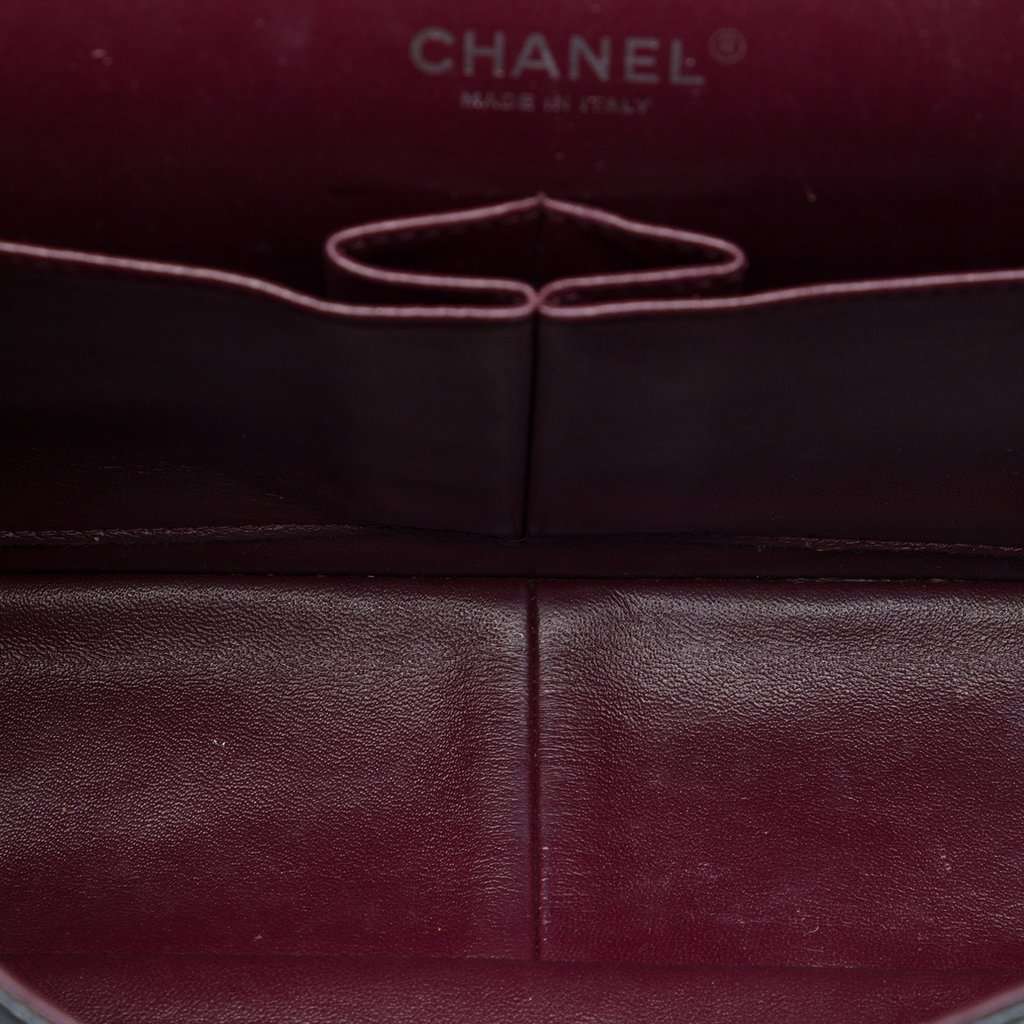 Chanel Jumbo Classic Caviar Double Flap Black Leather Good condition - Model View