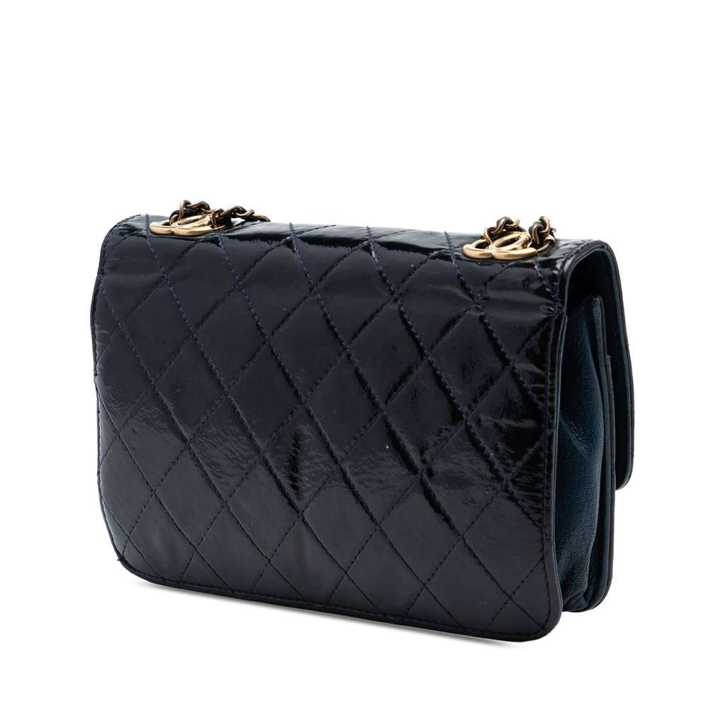 Chanel Quilted Patent and Goatskin CC Eyelet Wallet On Chain Blue Leather Very good condition - Back View