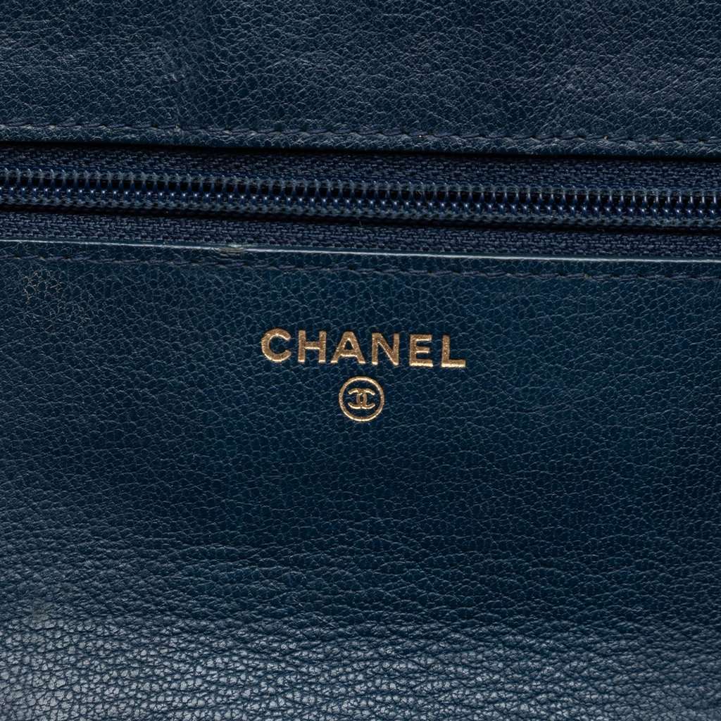 Chanel Quilted Patent and Goatskin CC Eyelet Wallet On Chain Blue Leather Very good condition - Box View