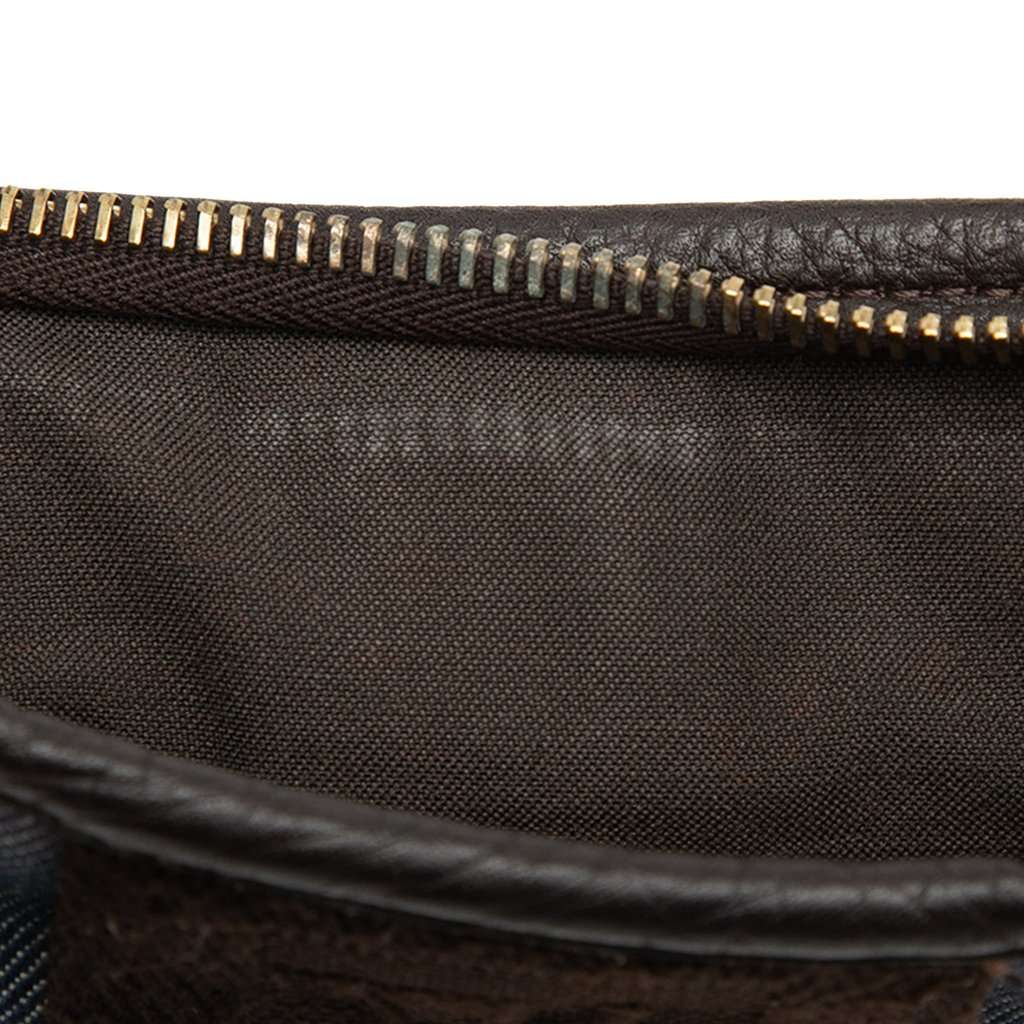 Fendi Denim Pochette Crossbody Blue Very good - Box View