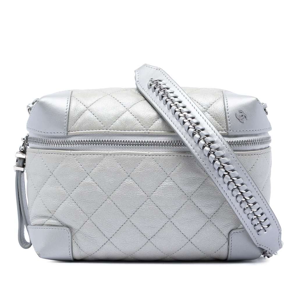 Chanel CC Quilted Metallic Calfskin Street Allure Camera Bag Silver Leather Very good condition - Front View