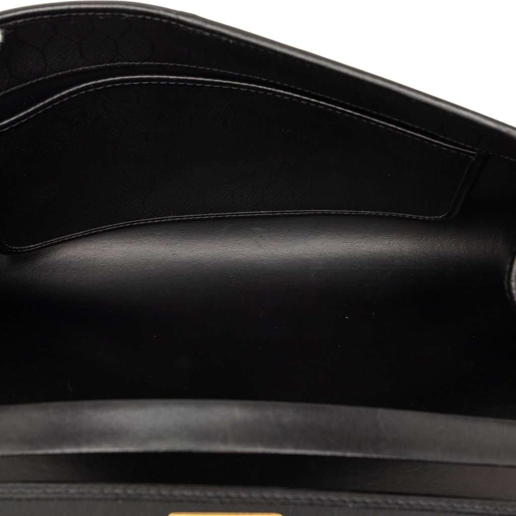 Dior Honeycomb Coated Canvas Chain Crossbody Black Very good condition - Model View