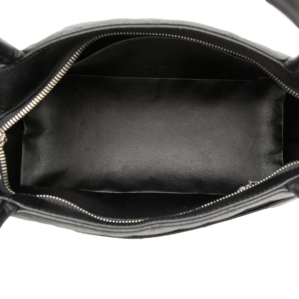 Chanel Caviar Medallion Tote Black Leather Very good condition - Model View