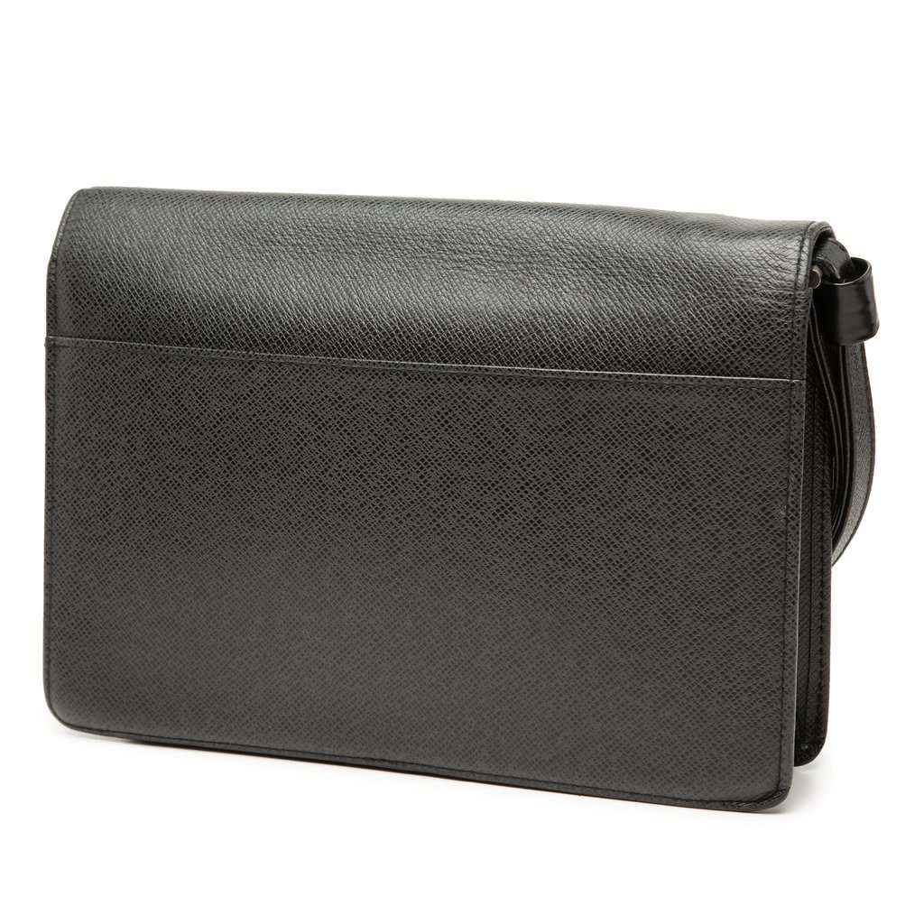 Louis Vuitton Taiga Selenga Black Leather Very good - Back View