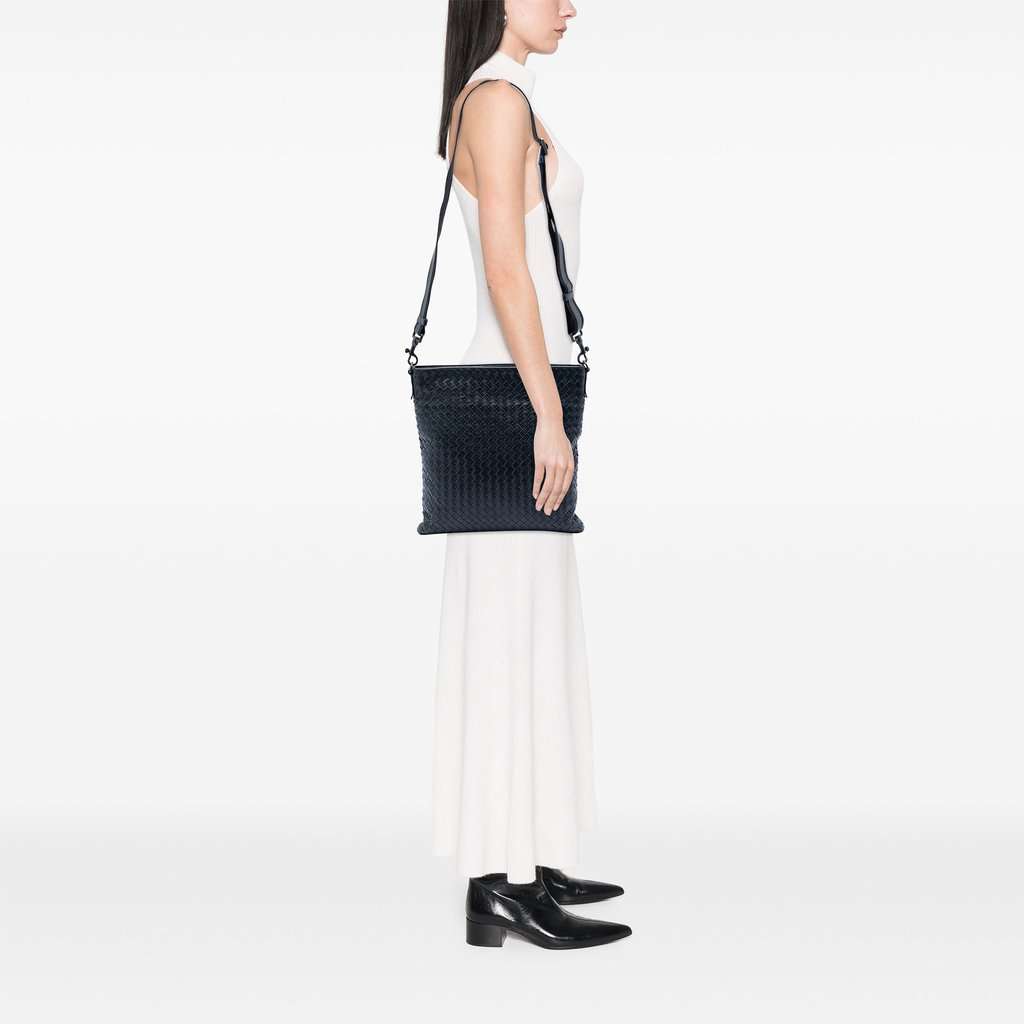 Bottega Veneta Nappa Intrecciato VN Crossbody Blue Leather Very good condition - Box View