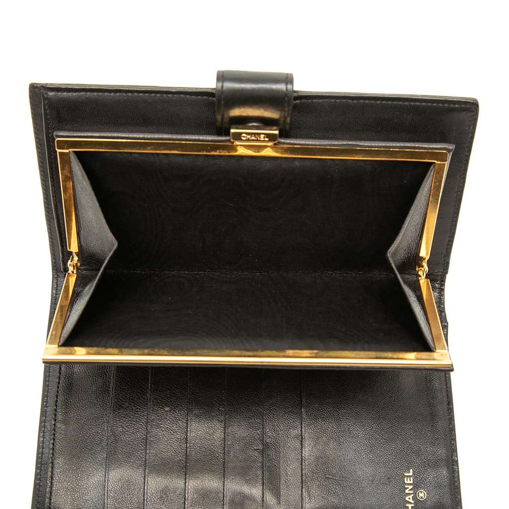 Chanel CC Lambskin Bifold Long Wallet Black Leather Very good condition - Box View