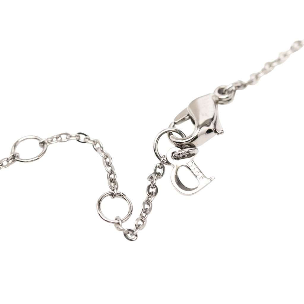 Dior Brass Heart Logo Pendant Necklace Silver Metal Very good condition - Model View