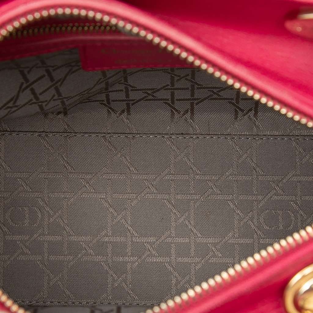 Dior Medium Lambskin Cannage Lady Dior Pink Leather Very good - Model View
