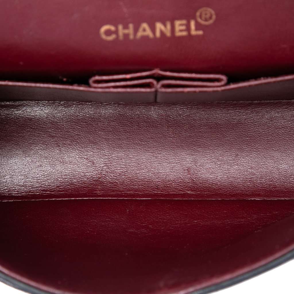 Chanel Small Classic Lambskin Double Flap Black Leather Very good condition - Model View
