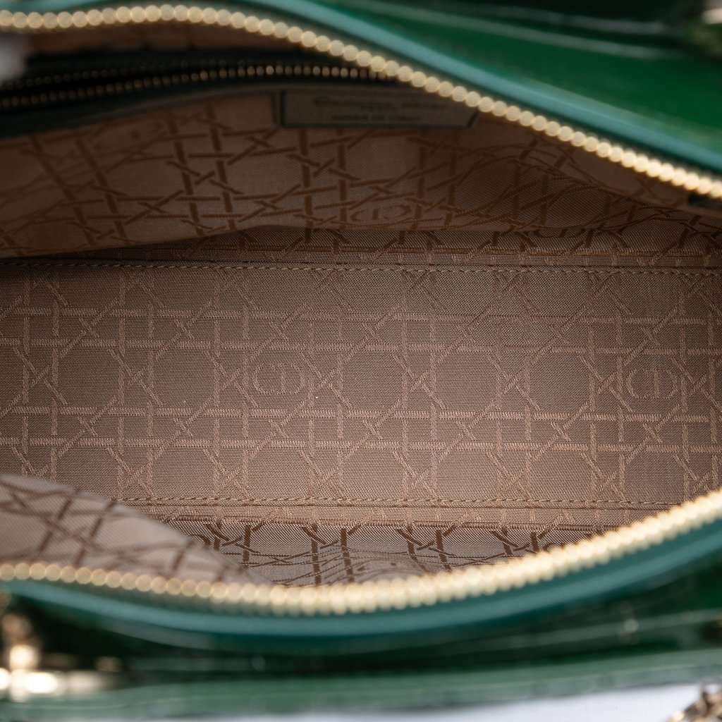 Dior Large Patent Cannage Lady Dior Green Leather Very good condition - Model View