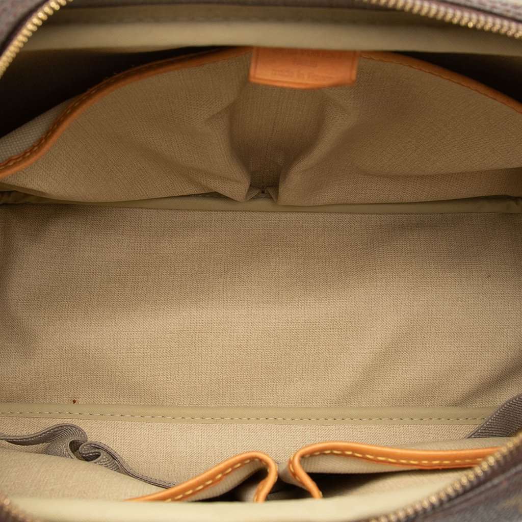 Louis Vuitton Monogram Deauville Brown Good condition - Model View