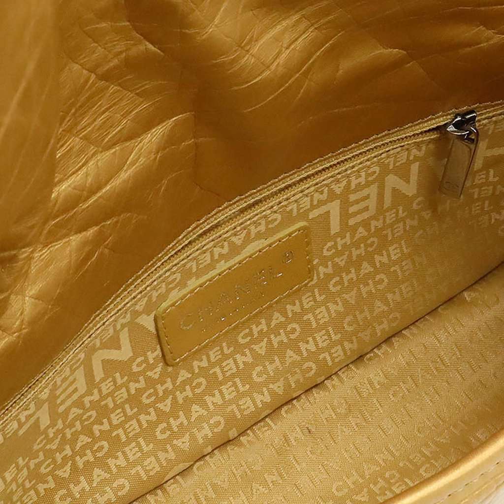 Chanel Quilted Aged Calfskin Vintage Ligne Messenger Flap Gold Leather Very good condition - Inside View