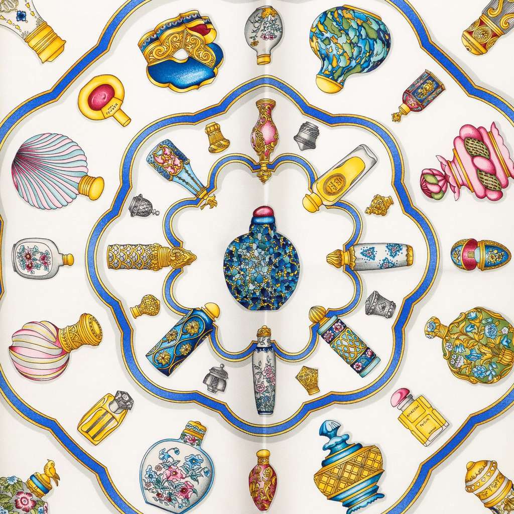 Hermès Qu Importe Le Flacon Silk Scarf 90 White Very good condition - Back View
