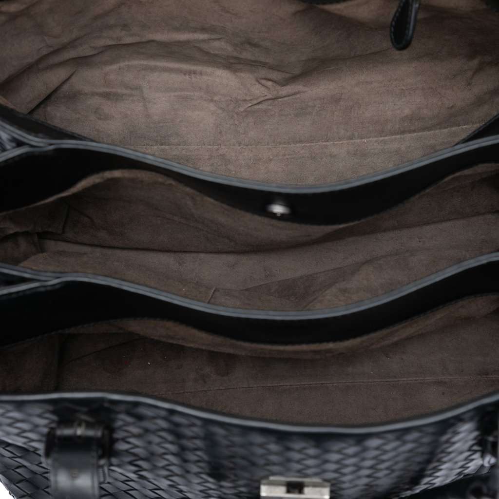 Bottega Veneta Medium Nappa Intrecciato Roma Tote Black Leather Very good condition - Model View