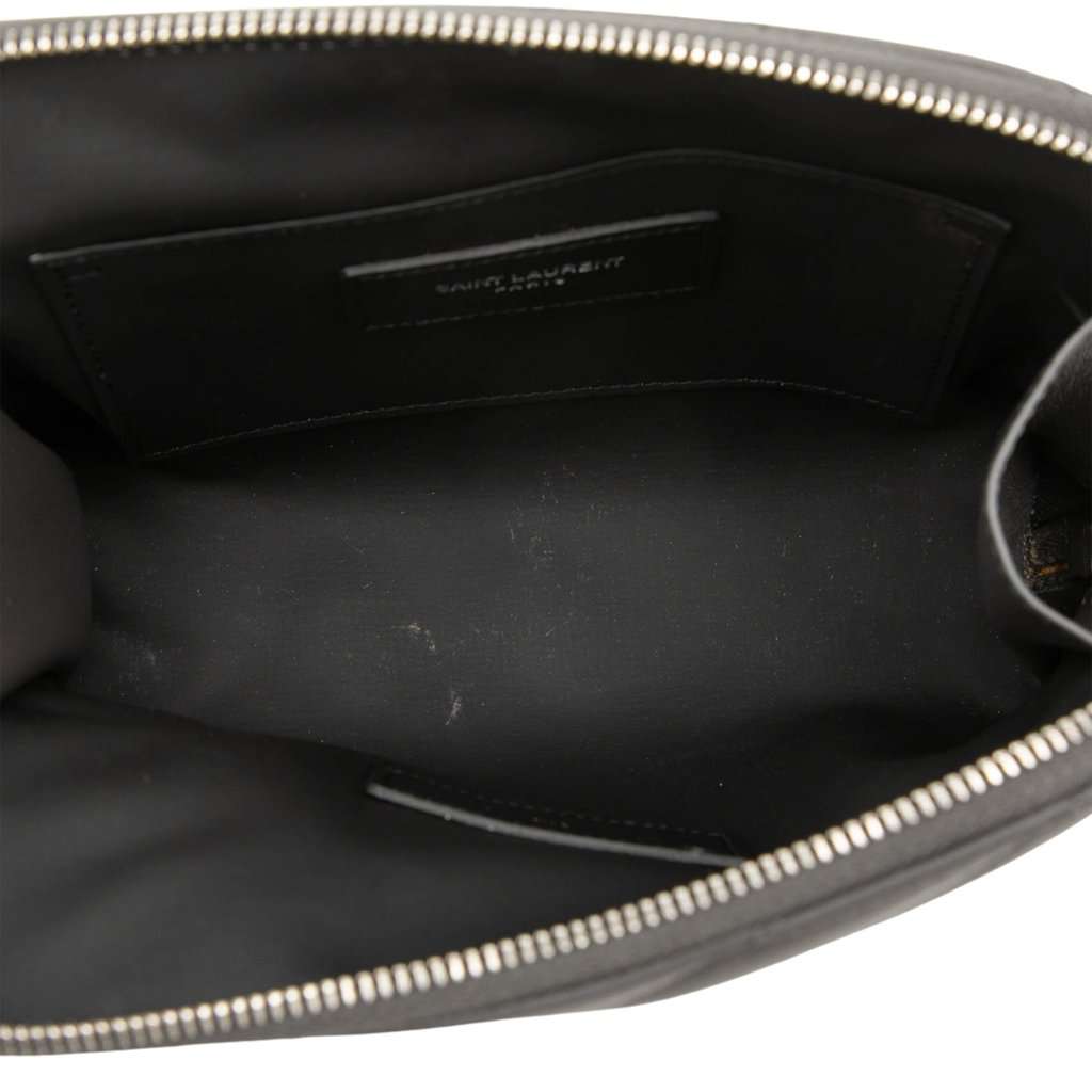 Saint Laurent Matelasse Lambskin Monogram Loulou Cosmetic Case Black Leather Very good - Model View
