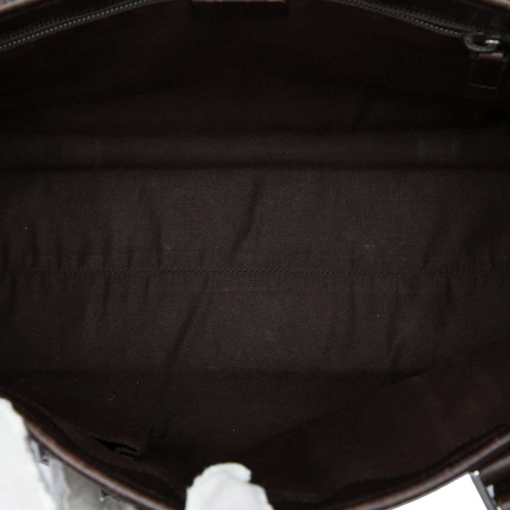 Gucci GG Supreme Joy Tote Beige Good - Model View