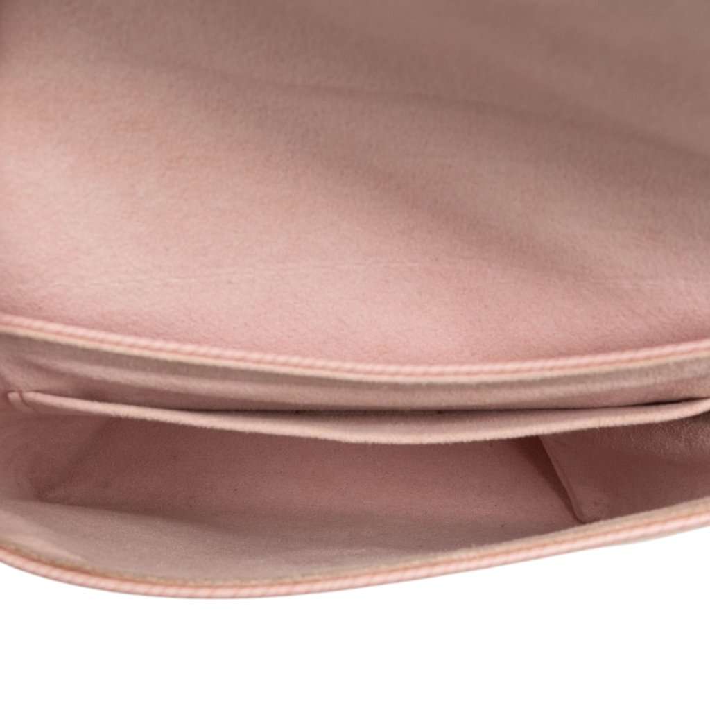 Louis Vuitton Epi Locky BB Pink Leather Very good condition - Model View