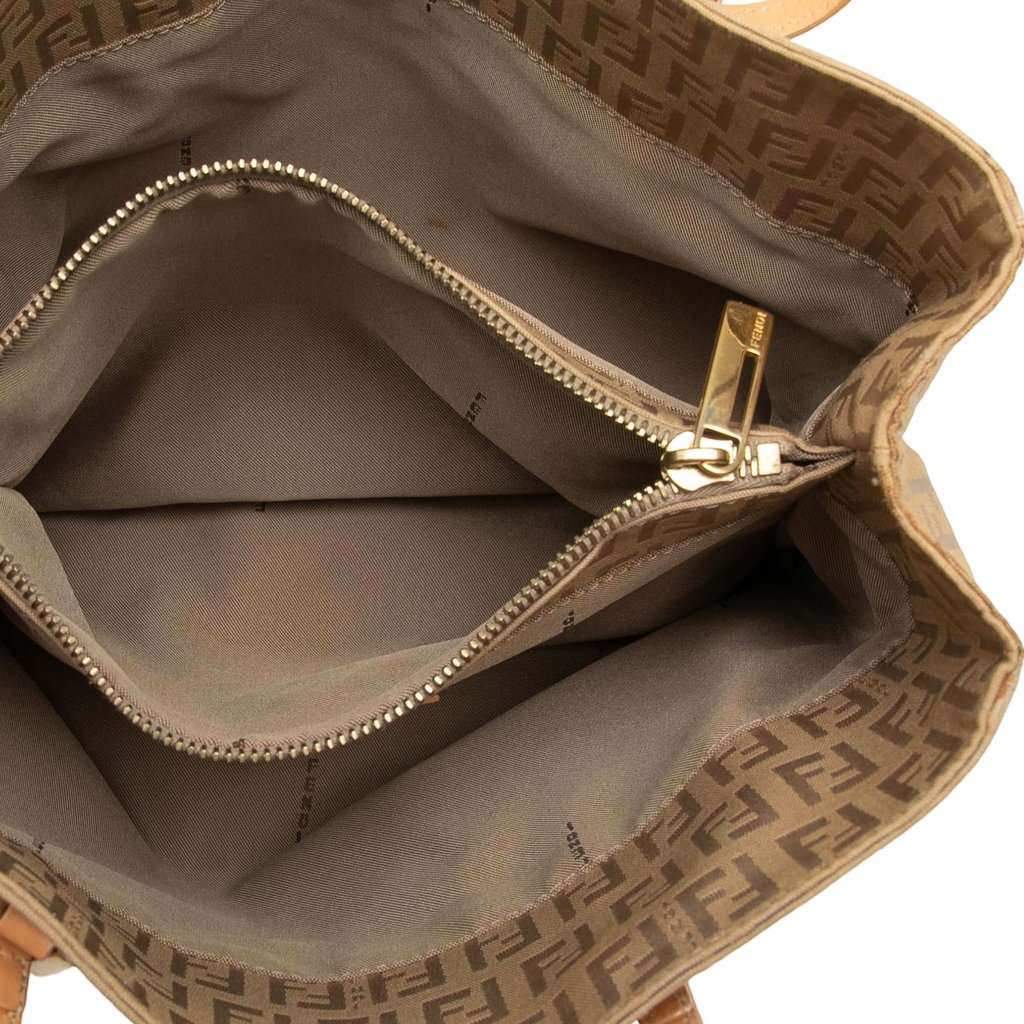 Fendi Zucchino Canvas Shopping Tote Beige Very good condition - Model View
