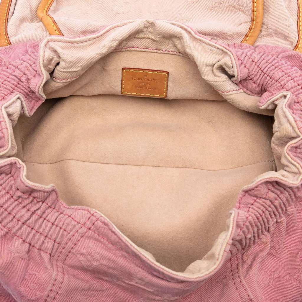 Louis Vuitton Monogram Denim Sunshine Pink Very good condition - Model View