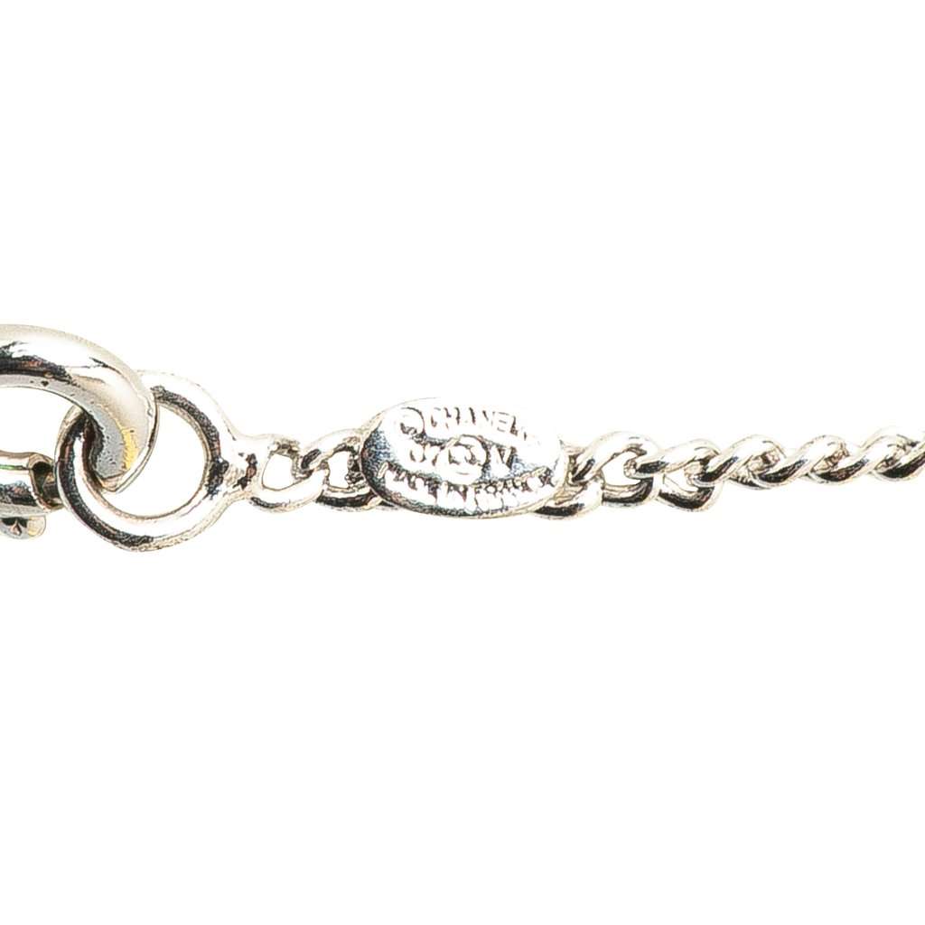 Chanel Silver CC Enamel Pendant Necklace Silver Metal Very good condition - Inside View