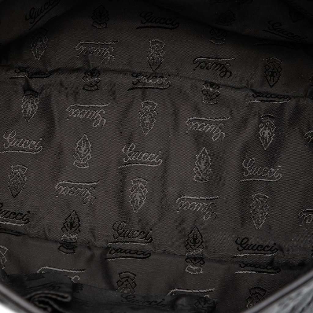 Gucci Guccissima Messenger Bag Black Leather Very good condition - Model View