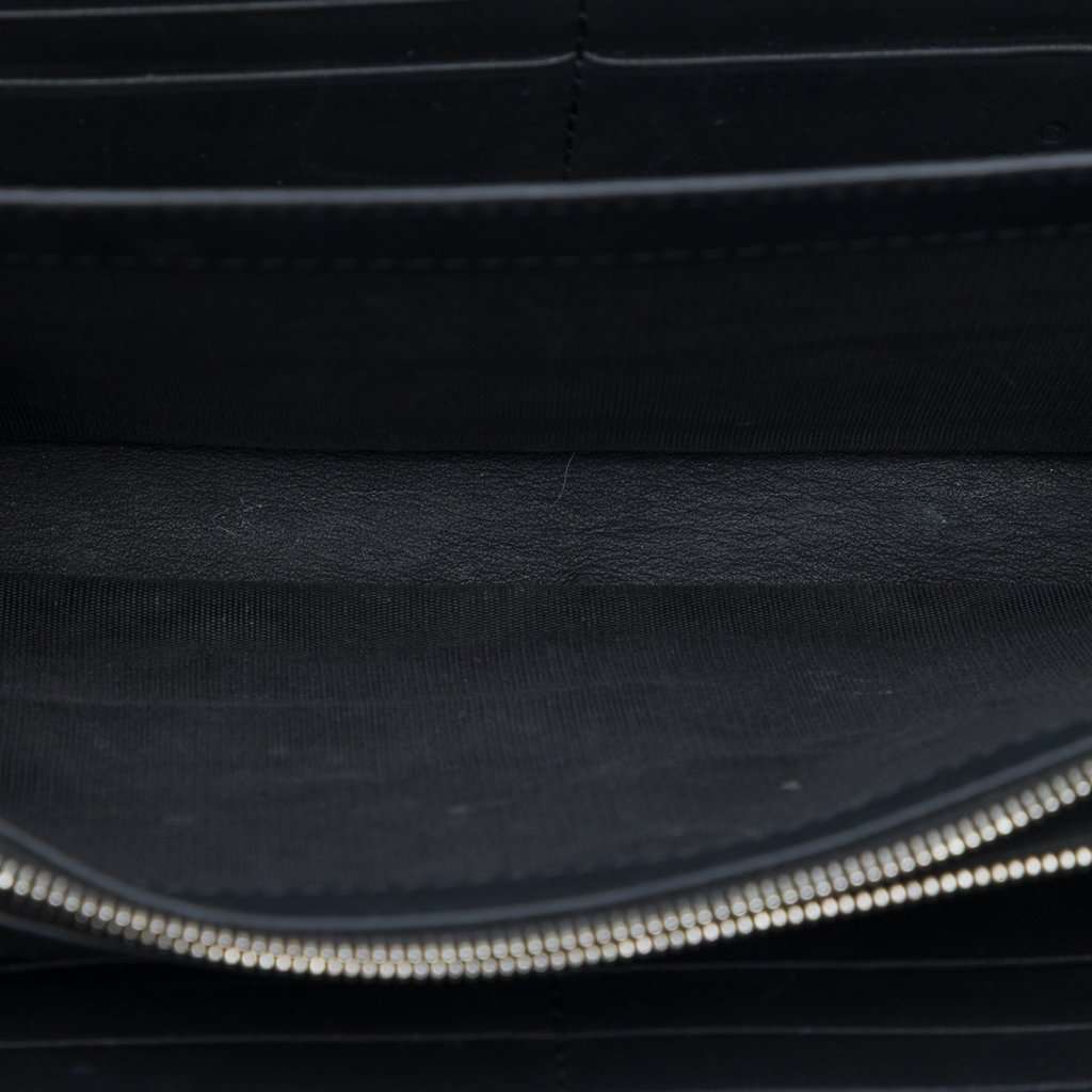 Gucci Suede Dionysus Wallet on Chain Black Leather Very good - Model View
