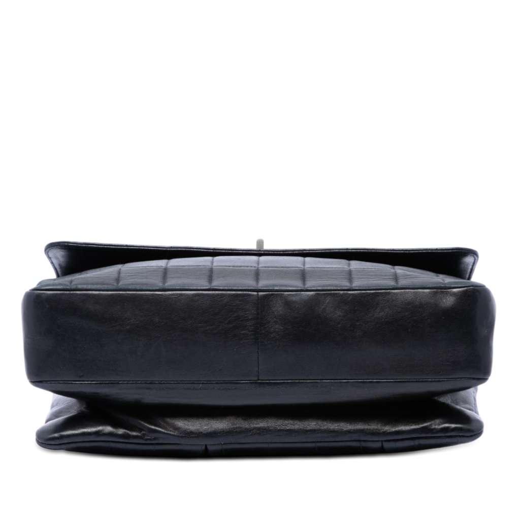 Chanel Chocolate Bar Lambskin Reissue 2.55 Single Flap Black Leather Very good condition - Inside View