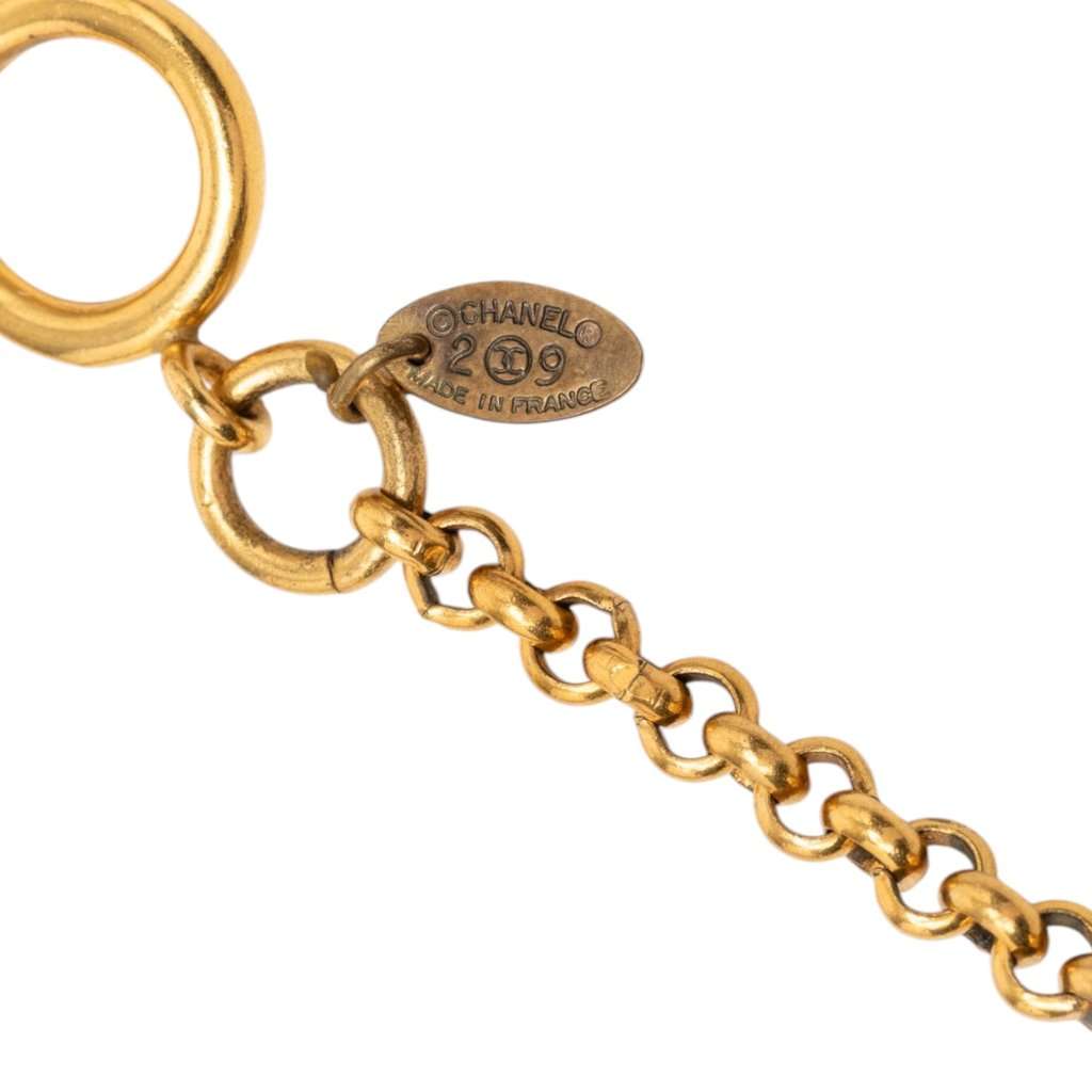Chanel CC Gold Plated Magnifying Glass Pendant Necklace Gold Metal Very good condition - Box View