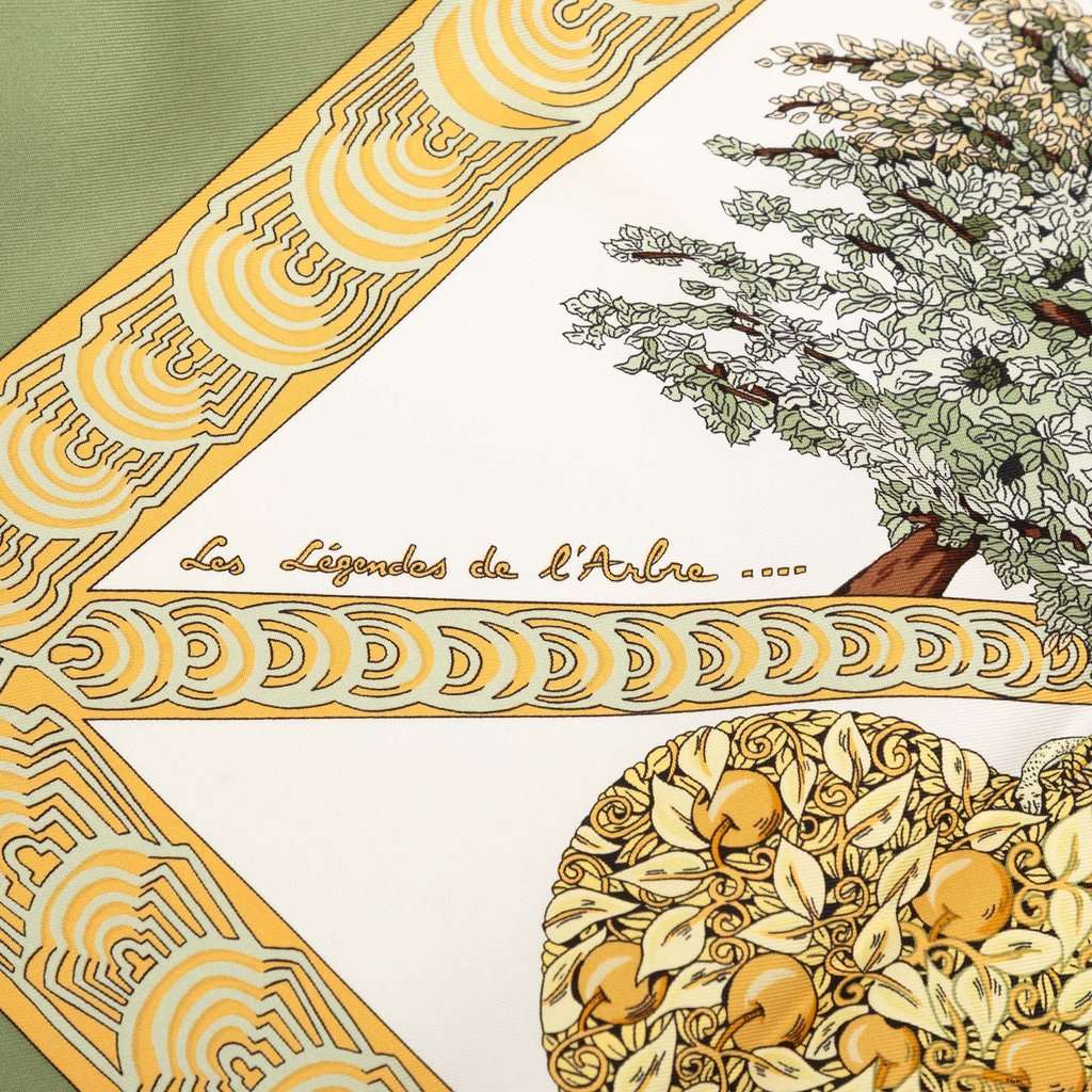 Hermès Les Legendes de L Arbre Silk Scarf 90 Green Very good condition - Inside View