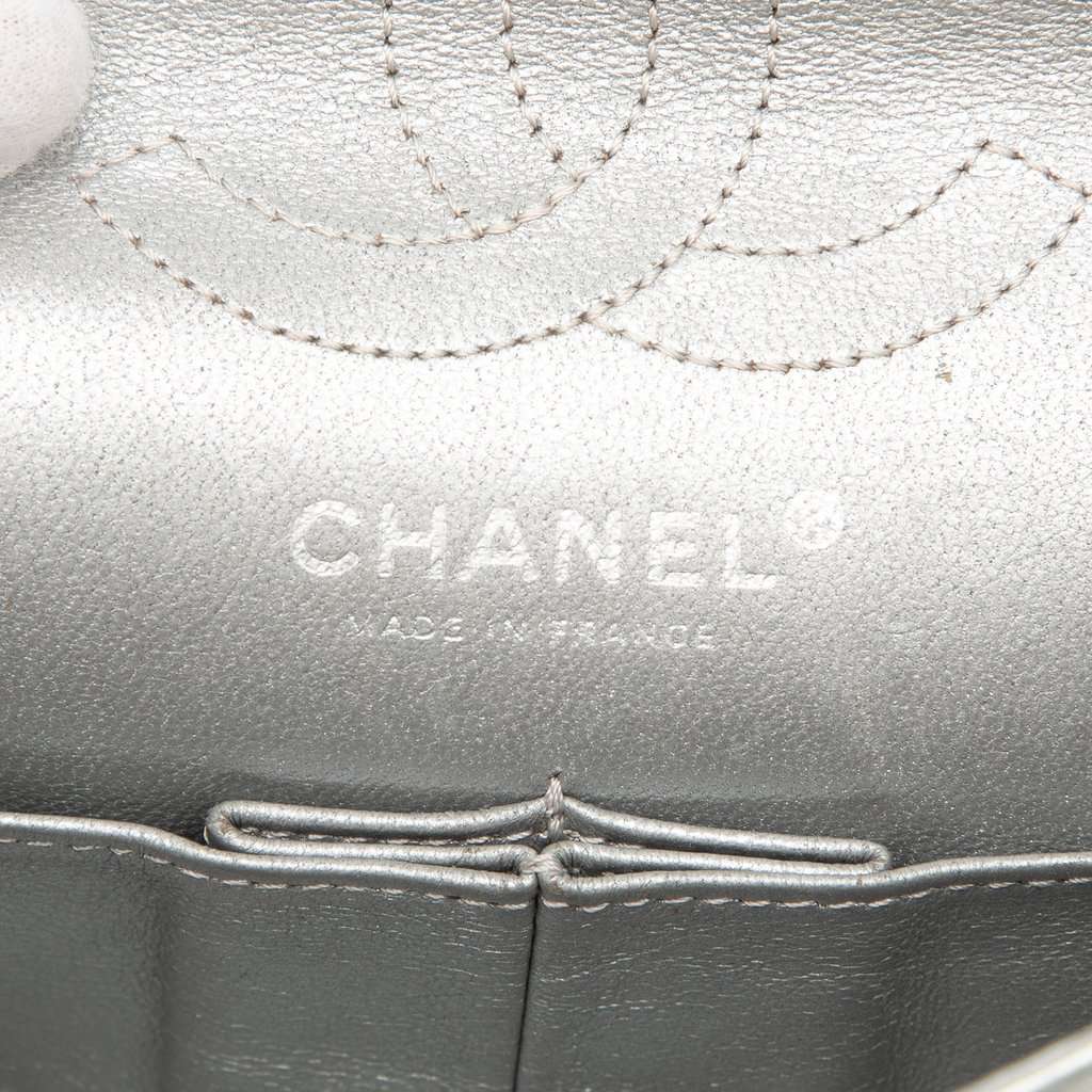 Chanel Metallic Aged Calfskin Reissue 2.55 Double Flap 224 Silver Leather Very good - Box View