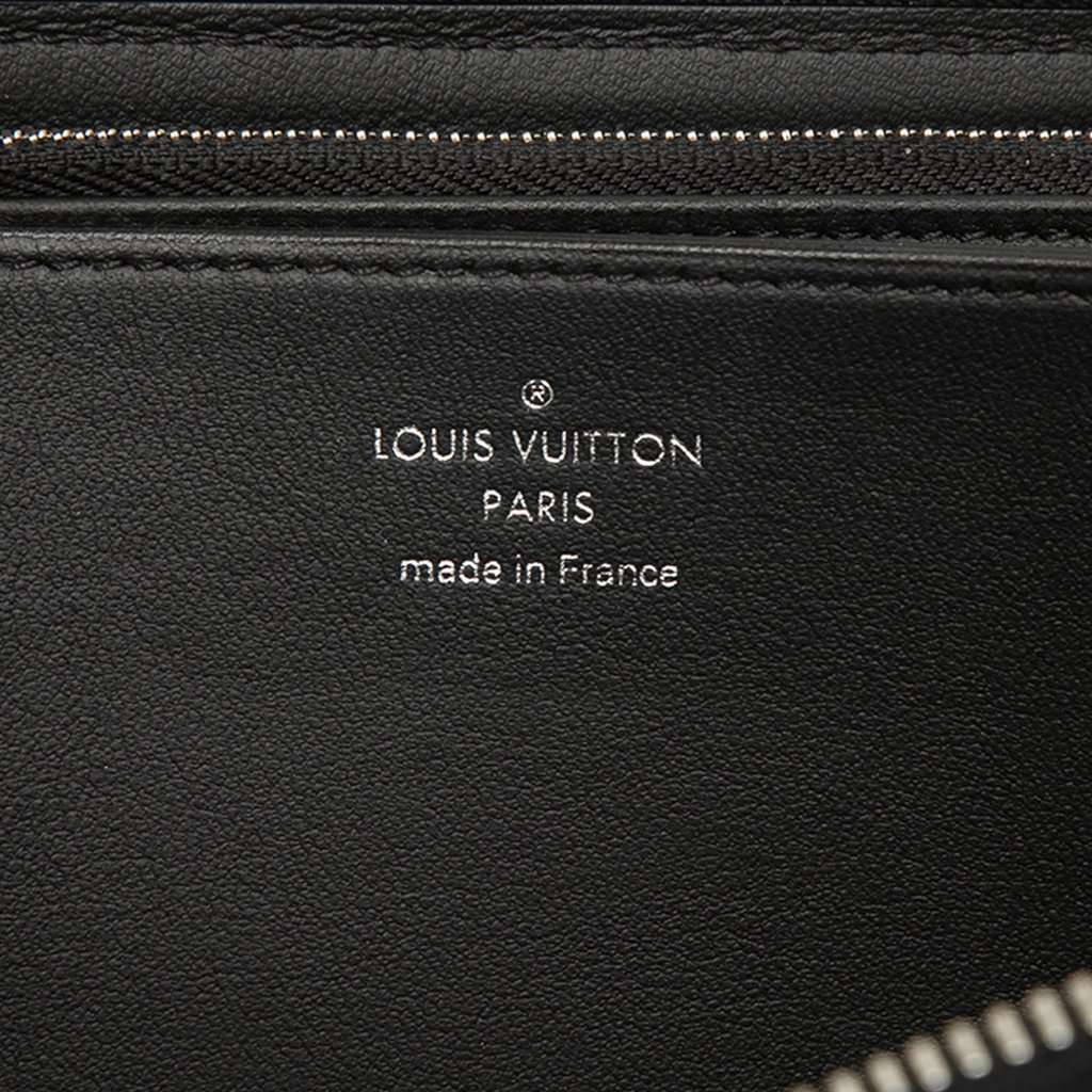 Louis Vuitton Monogram Mahina Zippy Wallet Black Leather Very good - Box View