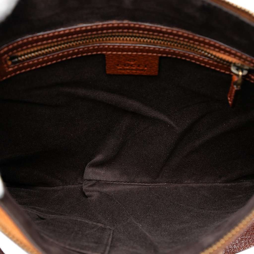 Gucci GG Canvas Nailhead Crossbody Beige Very good condition - Model View