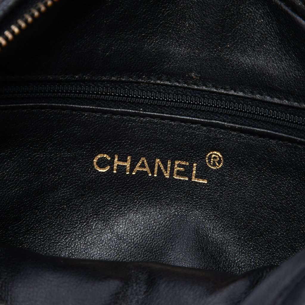 Chanel CC Lambskin Tassel Oval Camera Bag Black Leather Very good condition - Box View
