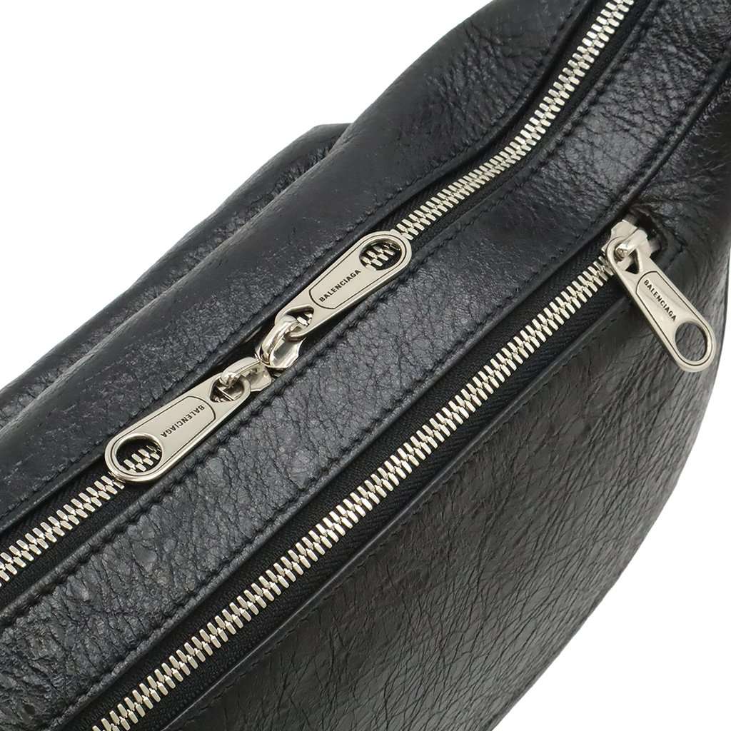 Balenciaga Medium Lambskin Arena Raver Bag Black Leather Very good condition - Model View